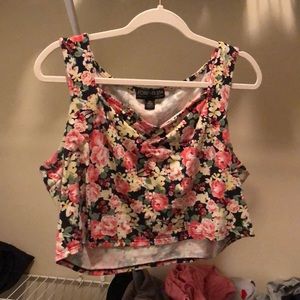 Crop top